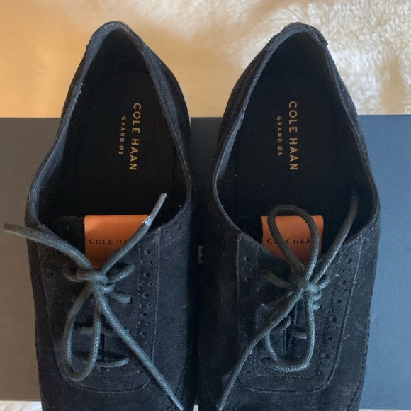 Cole Haan Misha Oxford II in black suede - Picture 6 of 8